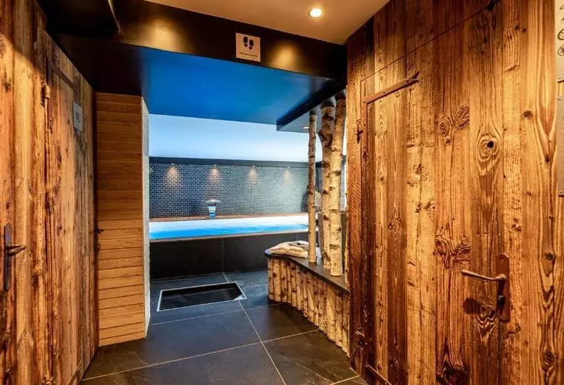 Отель Le Bailliage Hôtel & Spa