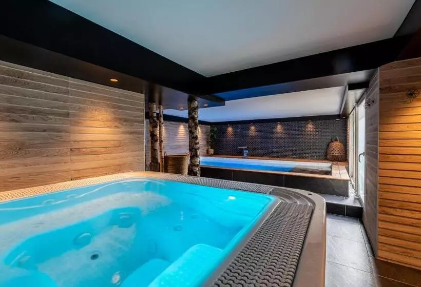 Отель Le Bailliage Hôtel & Spa