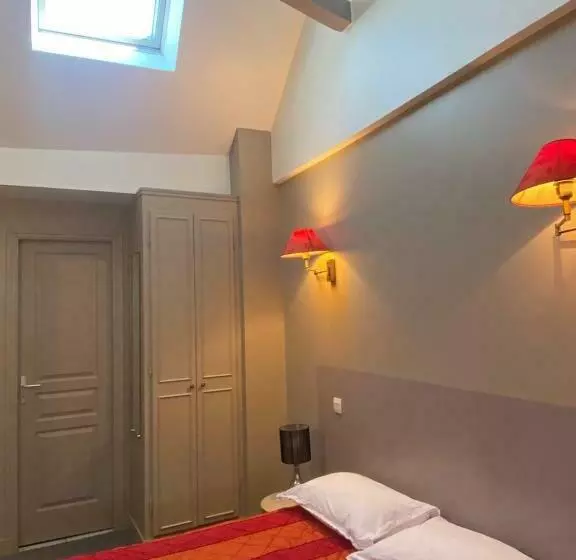 هتل Les Cascades   Hôtel De Charme