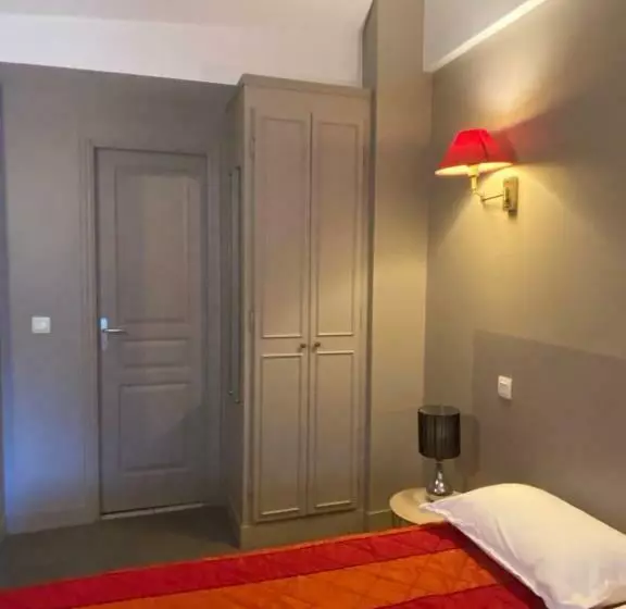 هتل Les Cascades   Hôtel De Charme