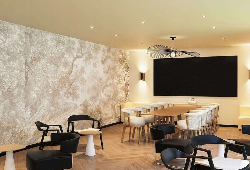 هتل Mercure Paris Ouest Saintgermain