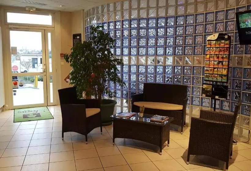 Отель Hôtellerie Saint Jean