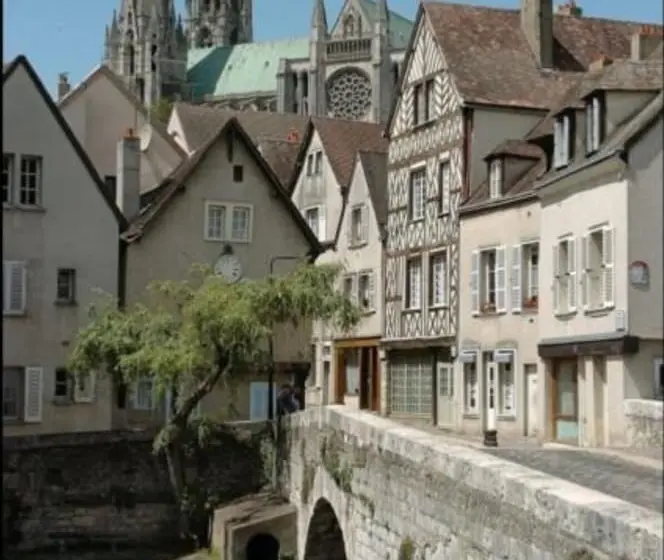 B&B Hotel Chartres Centre Cathédrale 3 étoiles