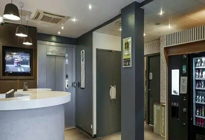 B&B HOTEL Marseille Prado Parc des Expositions