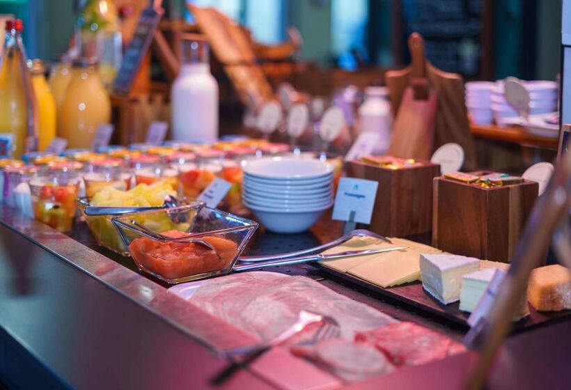 هتل Campanile Lille Est Villeneuve D Ascq