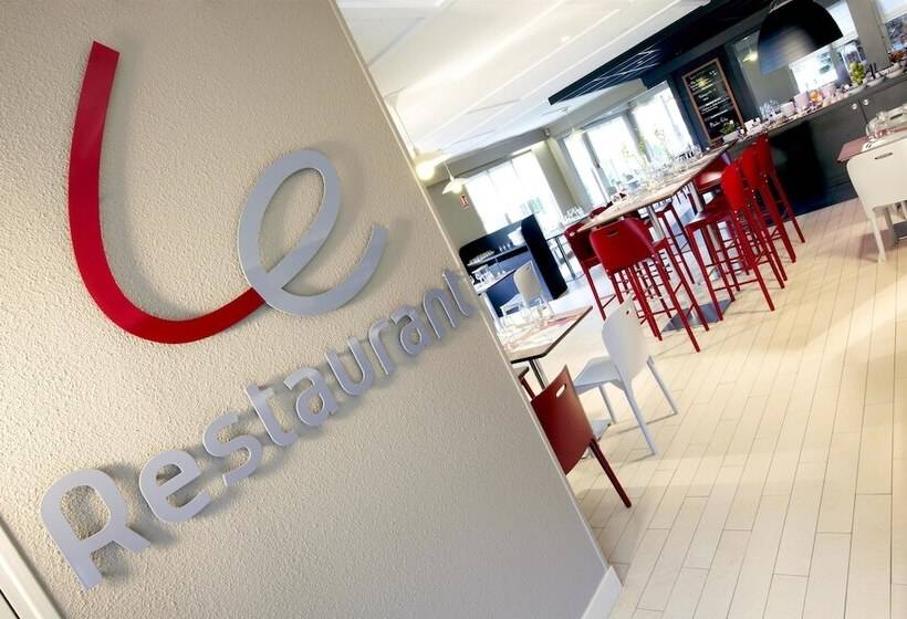 هتل Campanile Lille Est Villeneuve D Ascq