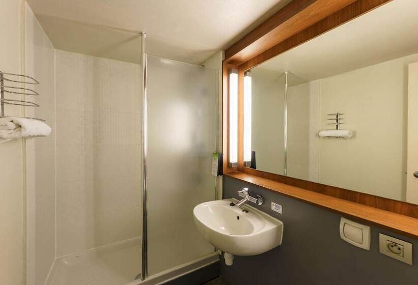 هتل Campanile Lille Est Villeneuve D Ascq