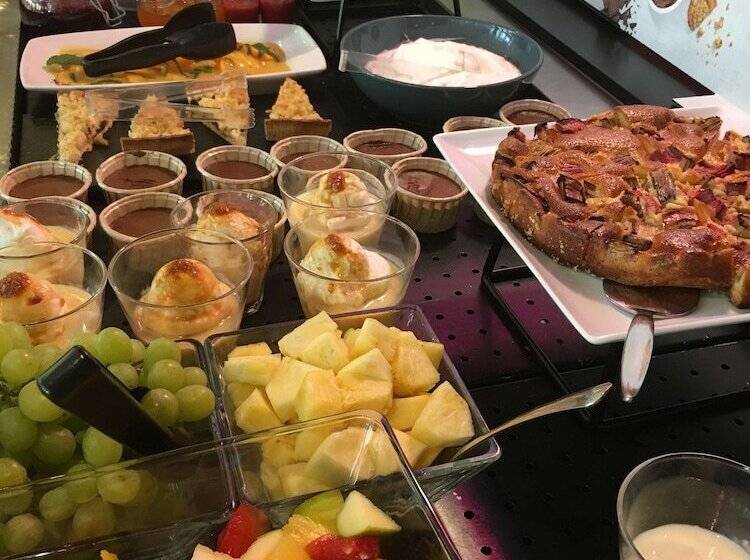 هتل Campanile Paris Ouest Nanterre La Defense