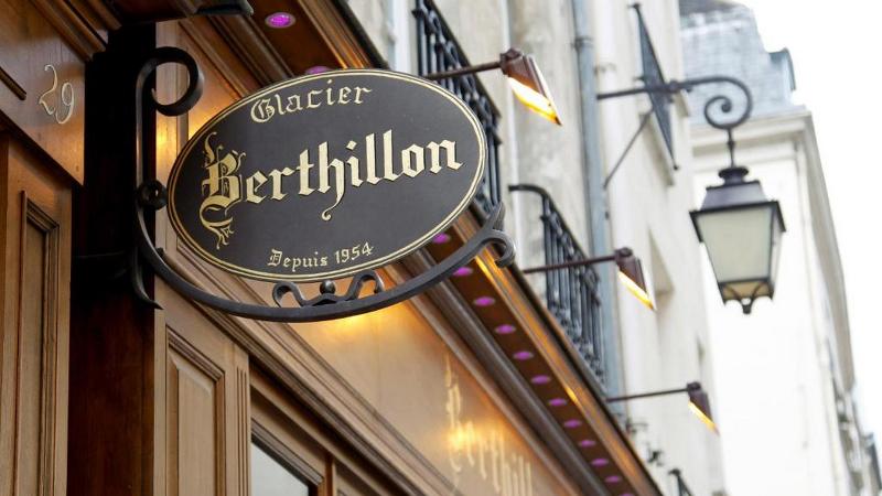 هتل Hôtel Des Deux Iles Notre Dame