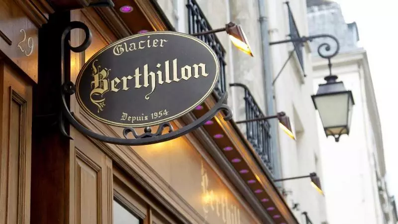 ホテル Hôtel Des Deux Iles   Notre Dame