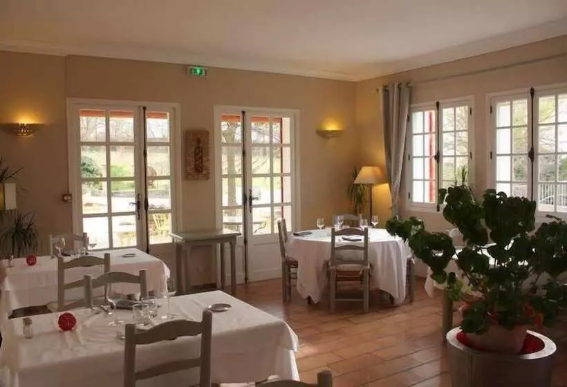 ホテル Lerie Du Domaine De Cabasse