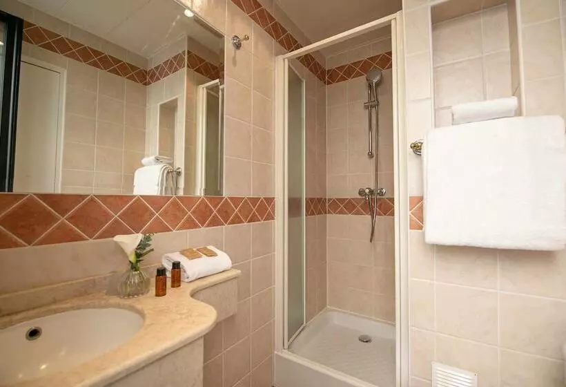 Hotel Eiffel Rive Gauche