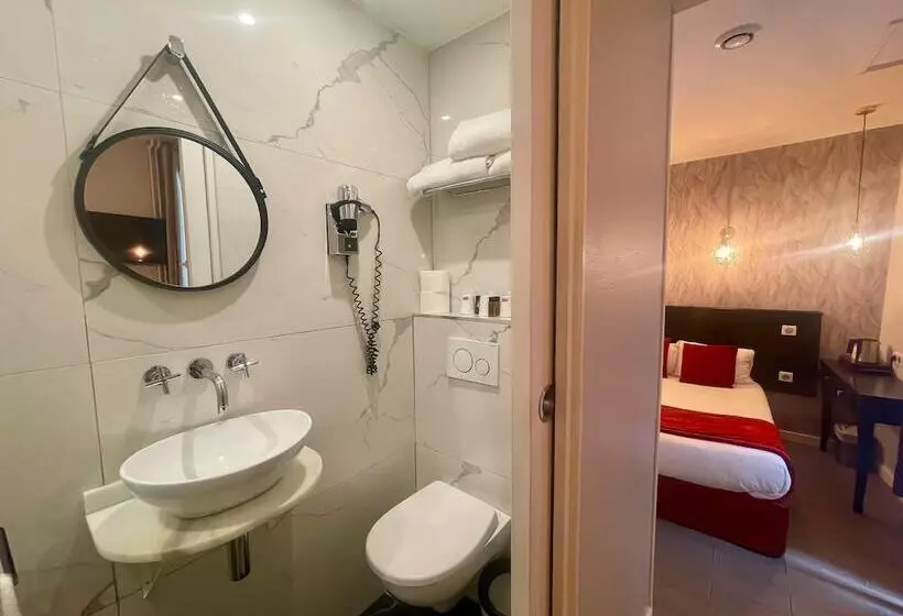 Hotel Eiffel Rive Gauche