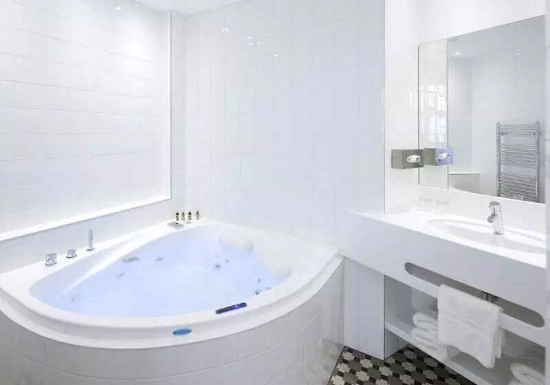 Hannong Hotel & Wine Bar