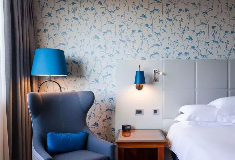 ホテル Hilton Strasbourg