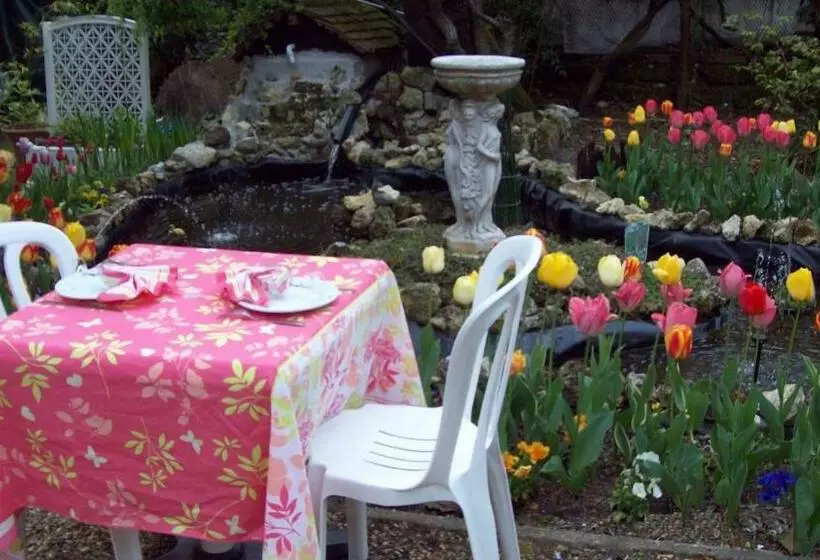 فندق Hostel Du Roy