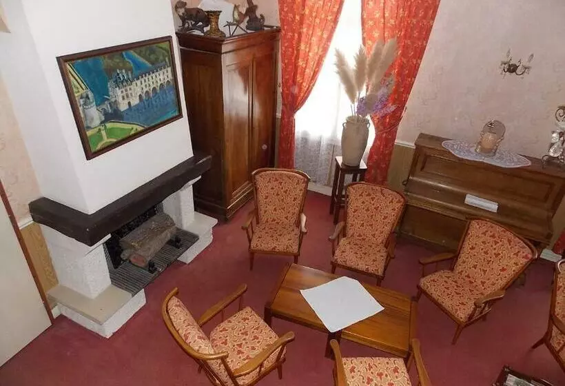 فندق Hostel Du Roy