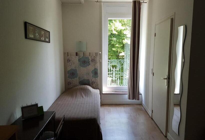 هتل Hôtel Des Poètes Avec Parking Sur Réservation