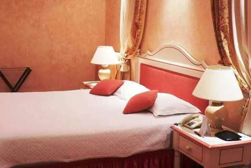 בית מלון כפרי Hôtel Giraglia