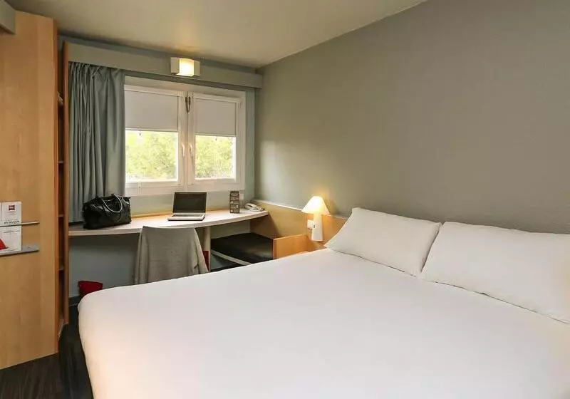 Отель Ibis Nîmes Ouest   A9