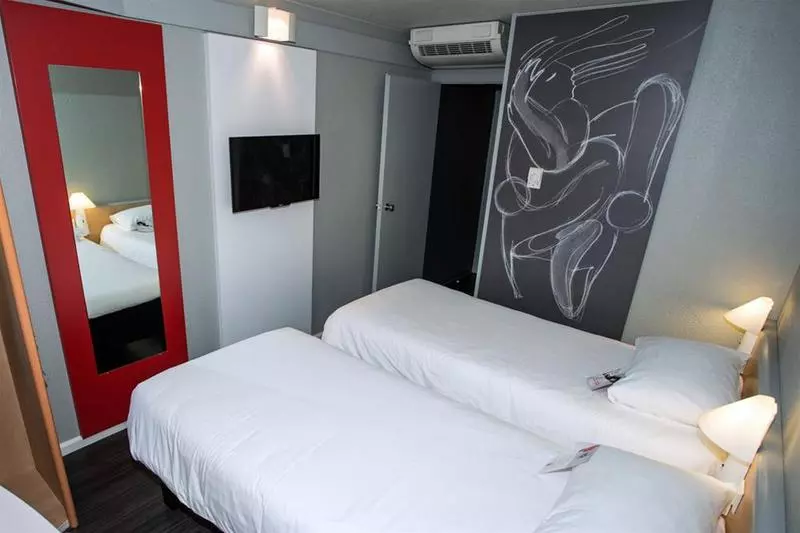 Отель Ibis Nîmes Ouest   A9