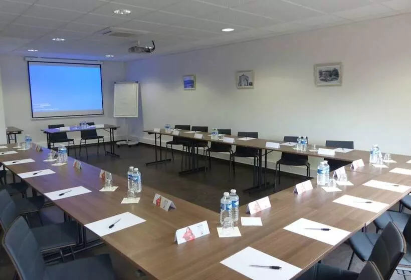 בית מלון כפרי Ibis Perigueux Centre