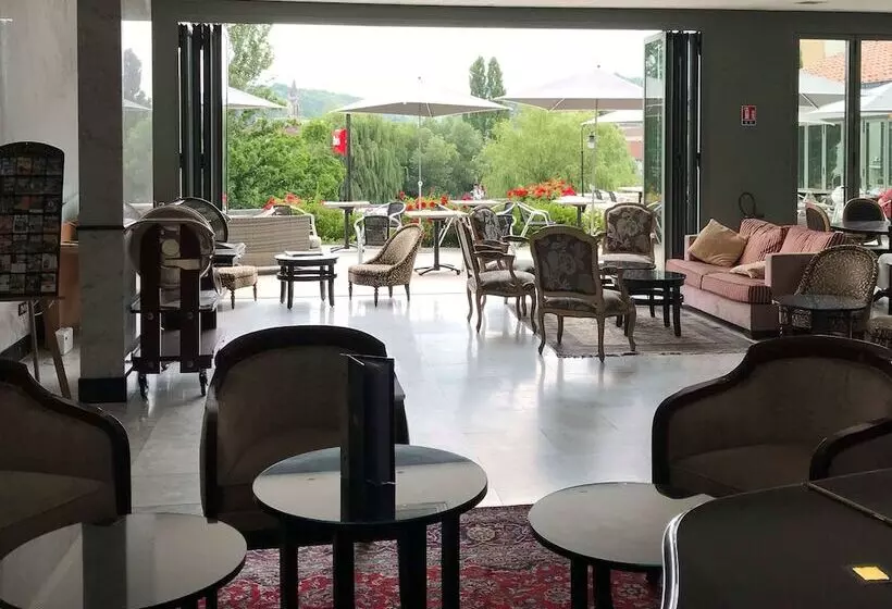 בית מלון כפרי Ibis Perigueux Centre