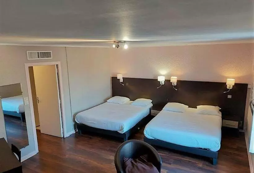 בית מלון כפרי Le Chateau