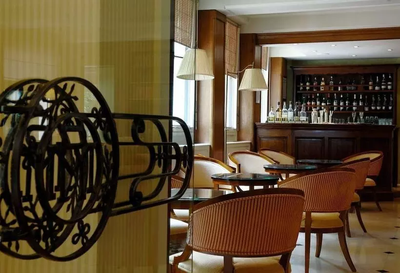 هتل Le Moulin Des Ruats