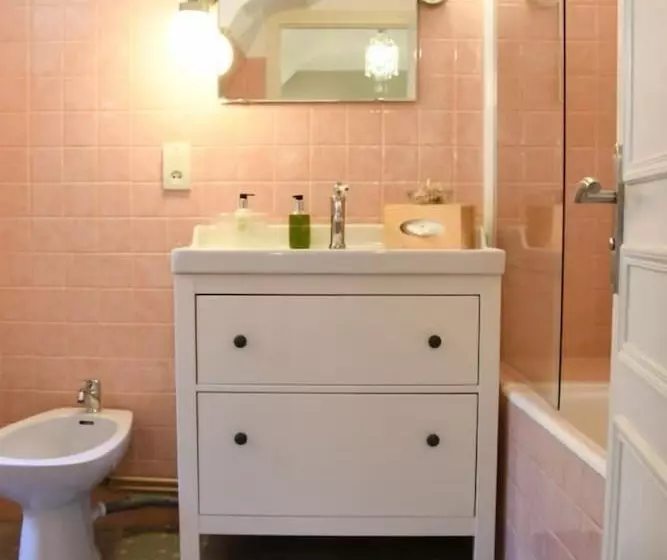 هتل Le Moulin Des Ruats