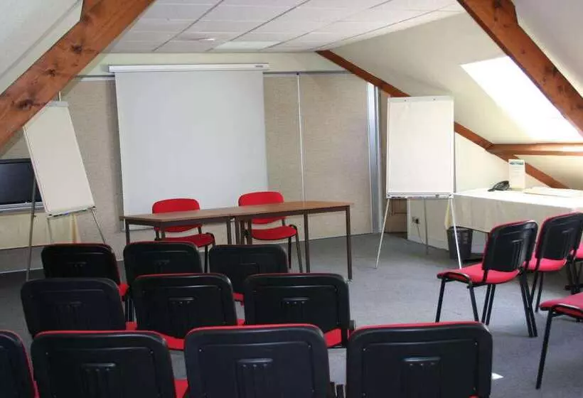 호텔 Logis Le Clos Deauville Saint Gatien