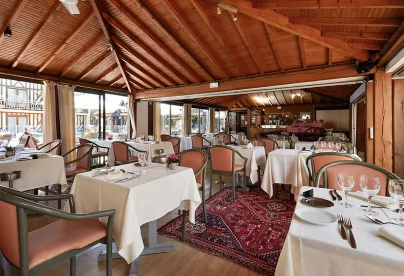 호텔 Logis Le Clos Deauville Saint Gatien