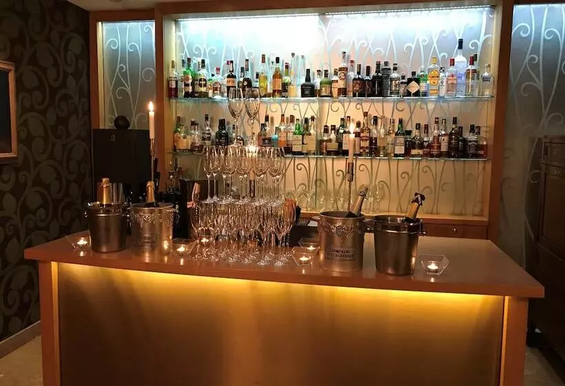 هتل Pas De Calais