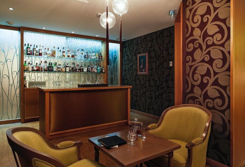 هتل Pas De Calais