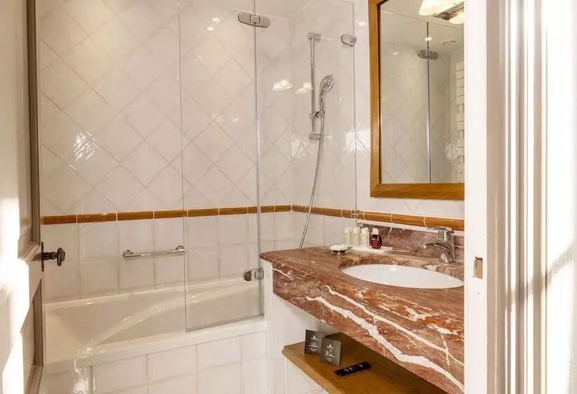 هتل Pas De Calais