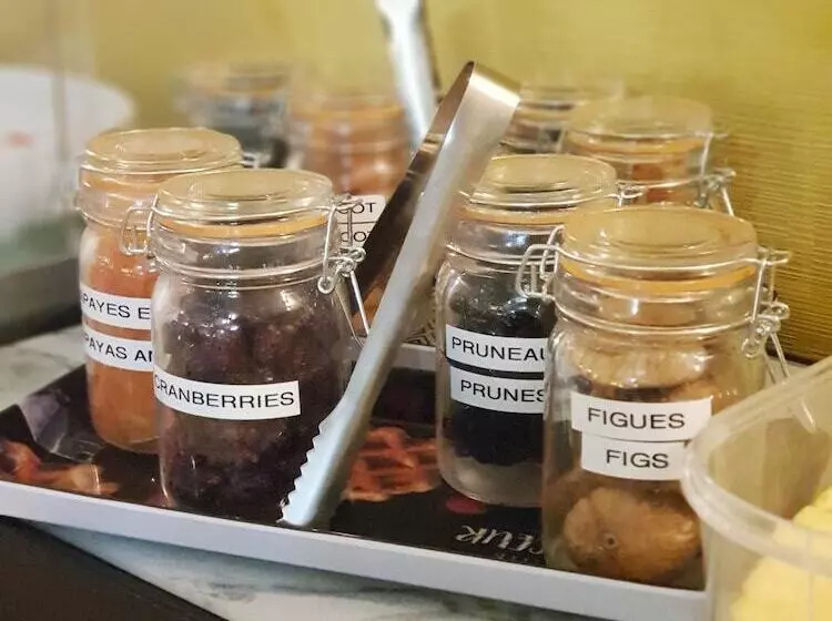 Отель The Originals City, Hôtel De L Europe, Saintnazaire