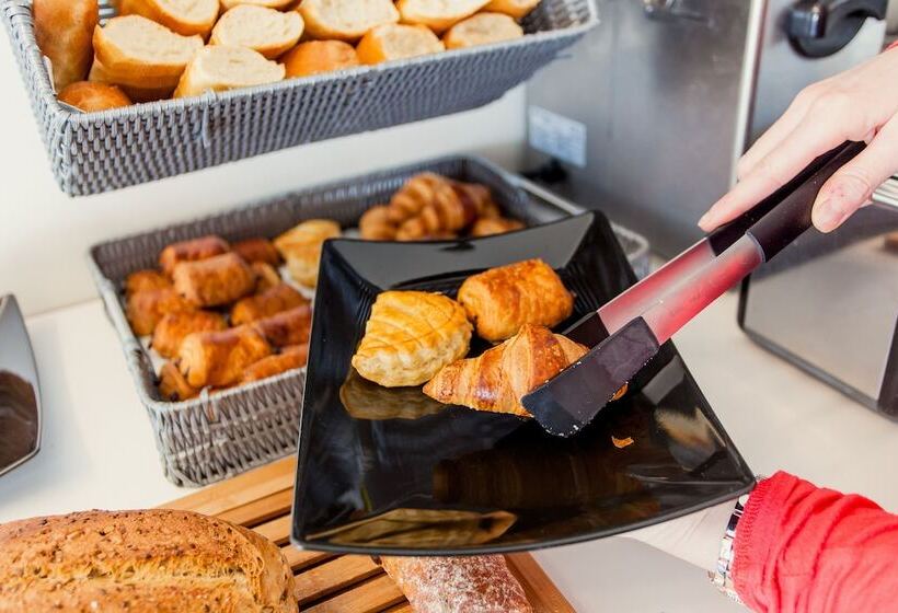 هتل The Originals City, Hôtel De L Europe, Saintnazaire