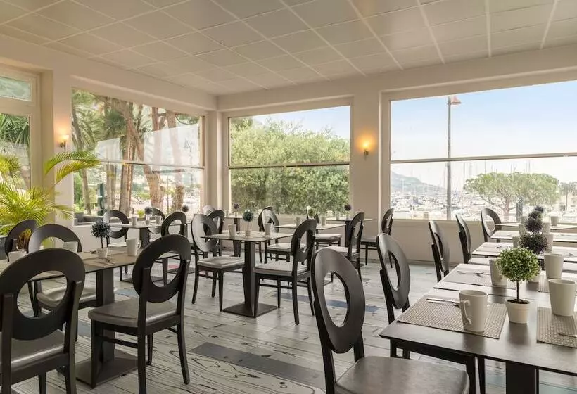 ホテル The Originals City, Hôtel Frisia, Beaulieusurmer