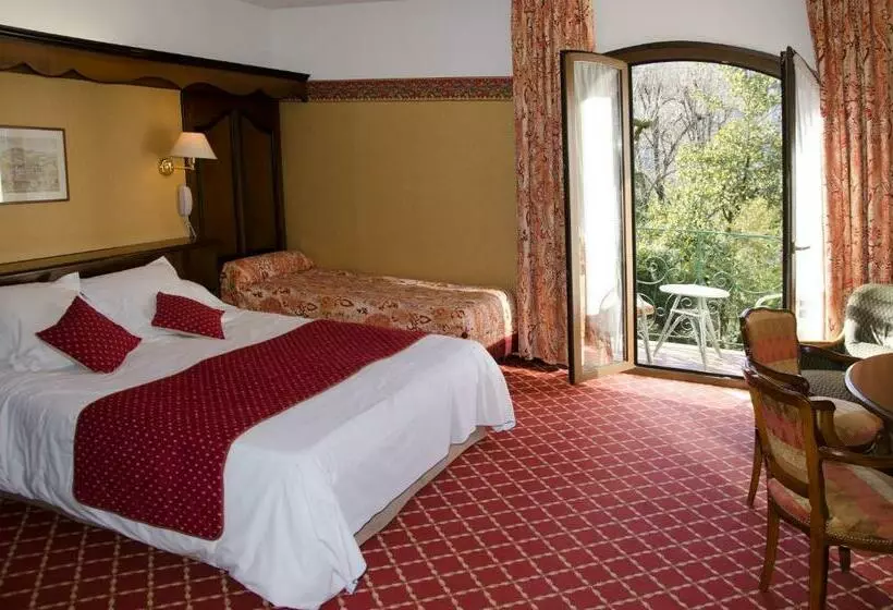 Отель Aux Meublés Du Manoir