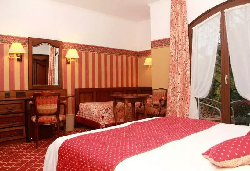 Отель Aux Meublés Du Manoir