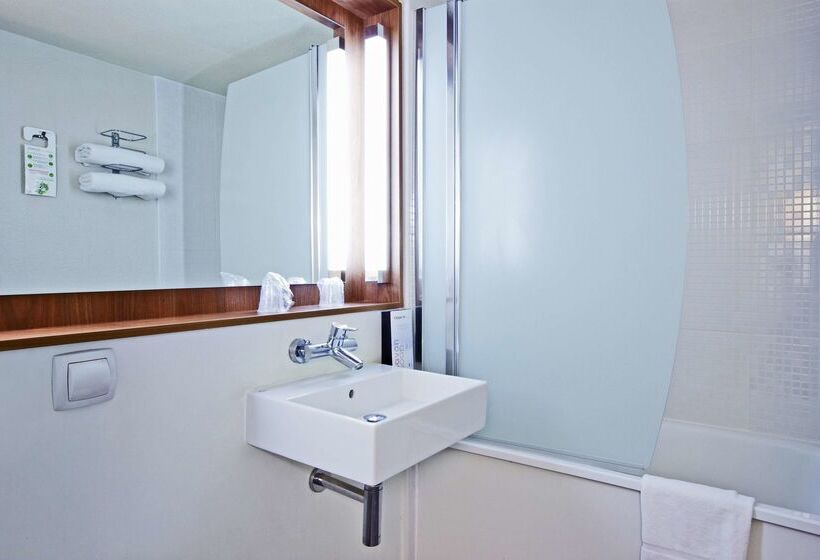 ホテル Campanile Chanas