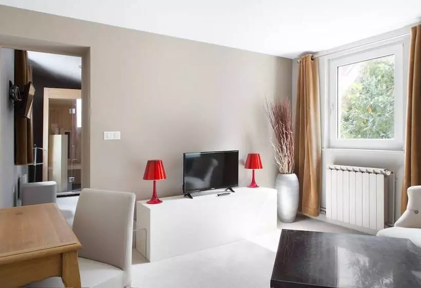 Отель La Terrasse