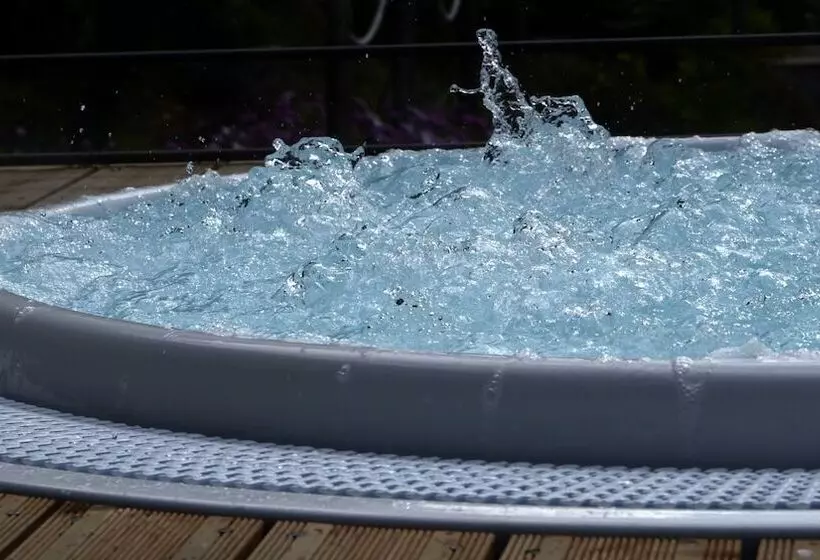 ホテル Le Madeloc Hôtel & Spa