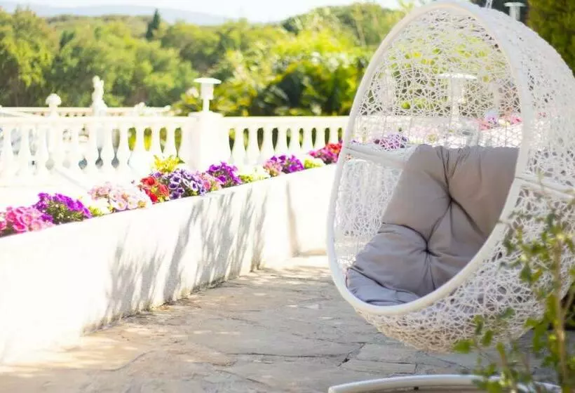 هتل Le Mas Bellevue