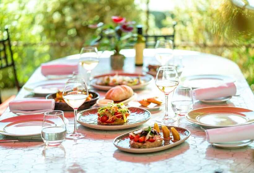 هتل Le Saint Paul