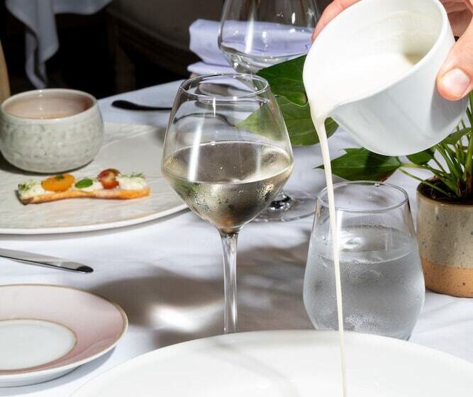 هتل Le Saint Paul