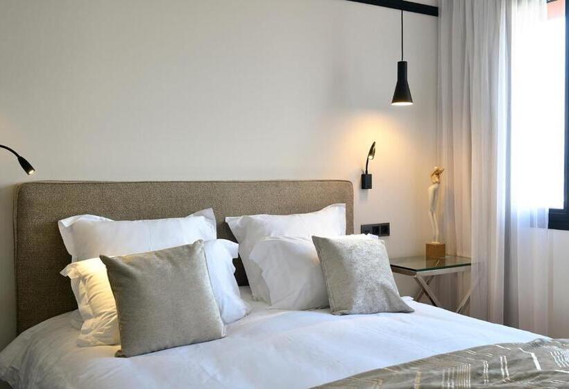 ホテル Hôtel Restaurant Le Touring   Teritoria