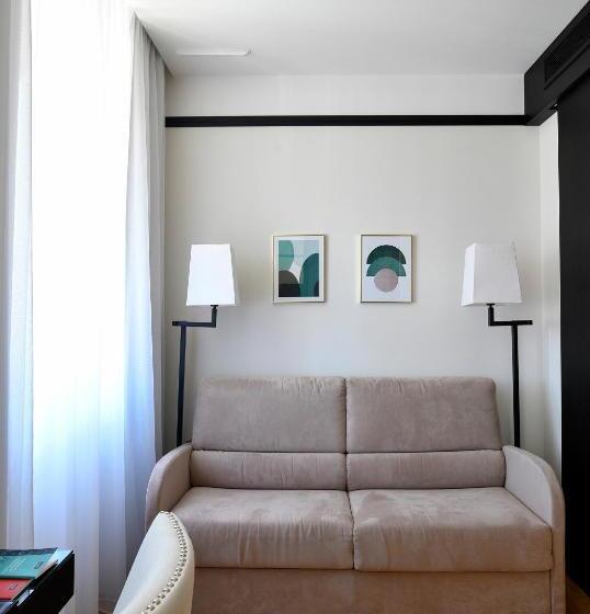 ホテル Hôtel Restaurant Le Touring   Teritoria