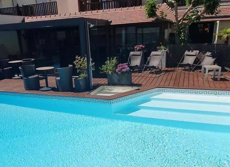 ホテル Le Trophée By M Hôtel Spa