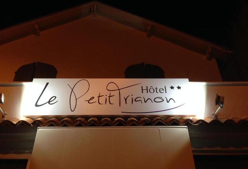 هتل Logis Le Petit Trianon